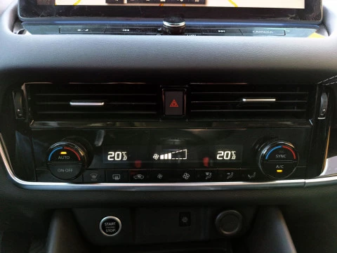 Nissan Qashqai 1.3 DIG-T MHEV 103KW N-CONNECTA 5P