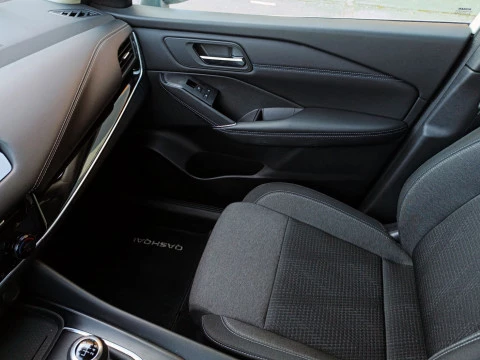 Nissan Qashqai 1.3 DIG-T MHEV 103KW N-CONNECTA 5P