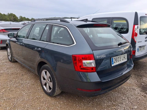 Skoda Octavia Combi 1.6 TDI CR 85KW (115CV) Ambition