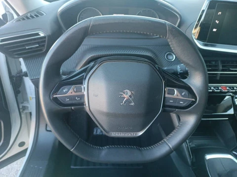 Peugeot 2008 Allure BlueHDI 81kW (110CV)