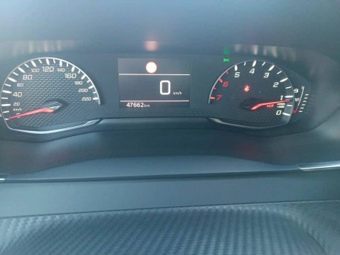 Peugeot 2008 Allure BlueHDI 81kW (110CV)