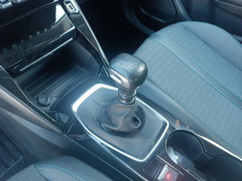 Peugeot 2008 Allure BlueHDI 81kW (110CV)