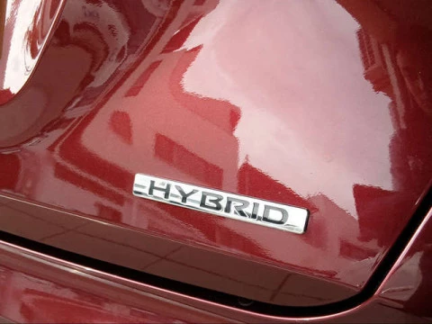 Nissan Juke 1.6 Hybrid N-Connecta Auto 105 kW (143 CV)