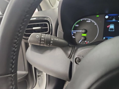 Toyota Yaris 1.5 120H Active Plus