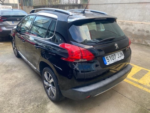 Peugeot 2008 Allure 1.2 PureTech 130 S&S