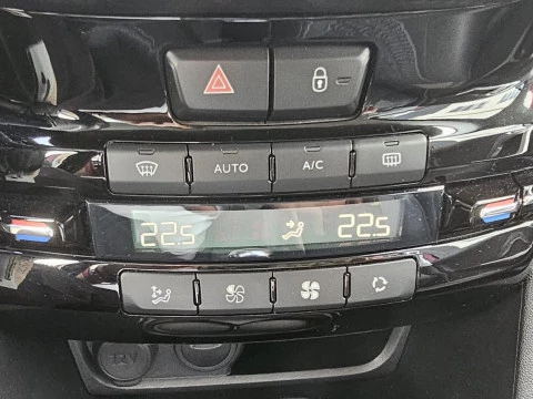 Peugeot 2008 Allure PureTech 110 S&S 6 Vel. MAN