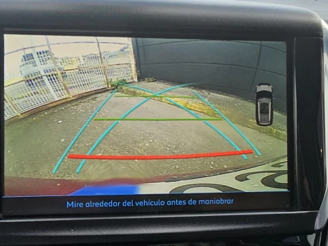 Peugeot 2008 Allure PureTech 110 S&S 6 Vel. MAN