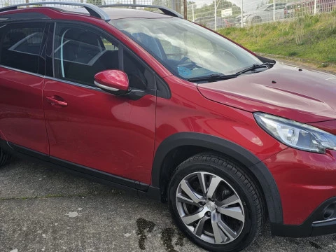 Peugeot 2008 Allure PureTech 110 S&S 6 Vel. MAN