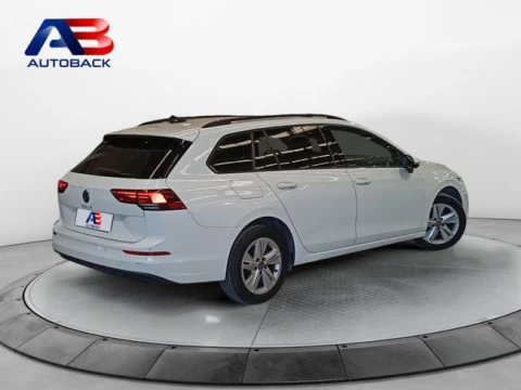 Volkswagen Golf Life 1.0 eTSI 81kW (110CV) DSG Variant