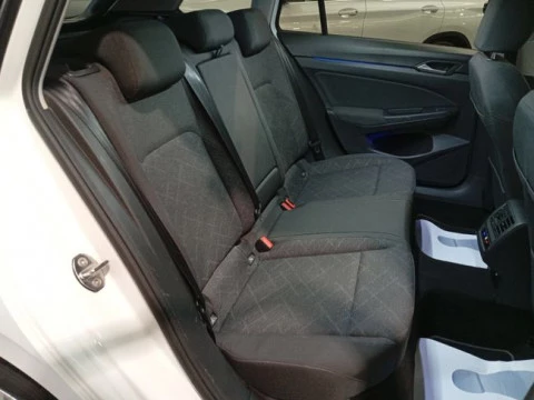 Volkswagen Golf Life 1.0 eTSI 81kW (110CV) DSG Variant