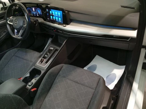 Volkswagen Golf Life 1.0 eTSI 81kW (110CV) DSG Variant