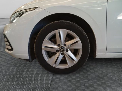 Volkswagen Golf Life 1.0 eTSI 81kW (110CV) DSG Variant