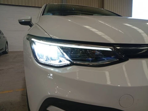 Volkswagen Golf Life 1.0 eTSI 81kW (110CV) DSG Variant