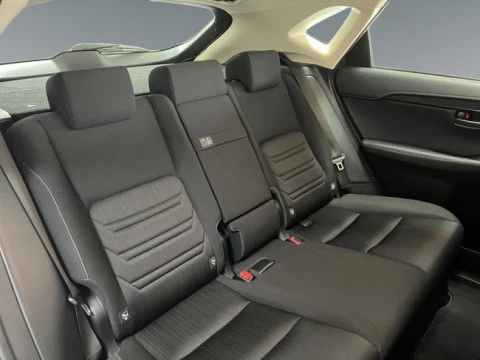 Lexus NX 2.5 300h Business Navigation 2WD