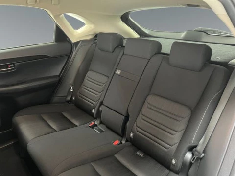 Lexus NX 2.5 300h Business Navigation 2WD