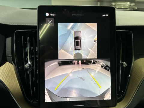 Volvo XC60 2.0 B5 P MHEV ULTRA DARK AUTO 4WD 250 5P