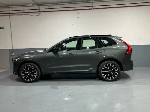 Volvo XC60 2.0 B5 P MHEV ULTRA DARK AUTO 4WD 250 5P