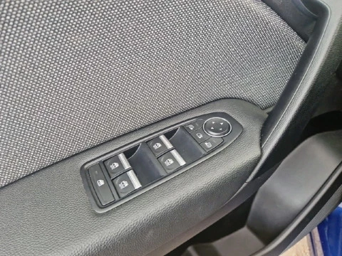 Renault Captur techno Eco-G 100cv (74 kW)