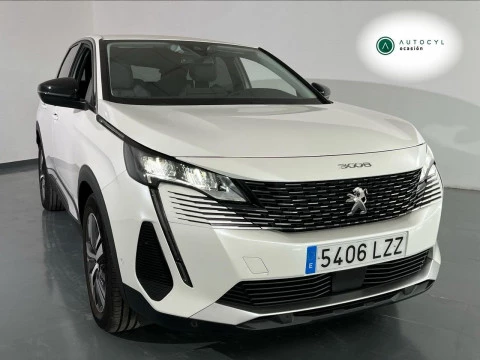 Peugeot 3008 1.2 PureTech 96KW S&S Allure EAT8 Peugeot 3008 1.2 PureTech 96KW S&S Allure EAT8