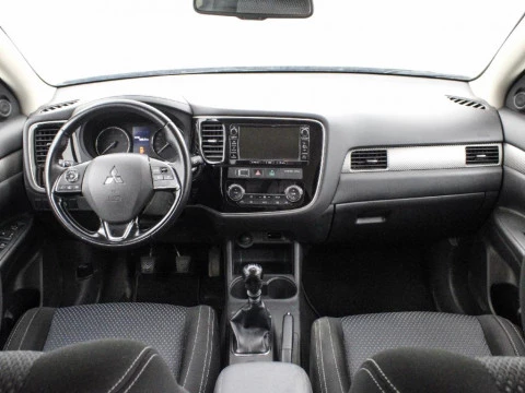 Mitsubishi Outlander 2.3 220 DI-D MOTION 4WD 150 5P 7 Plazas