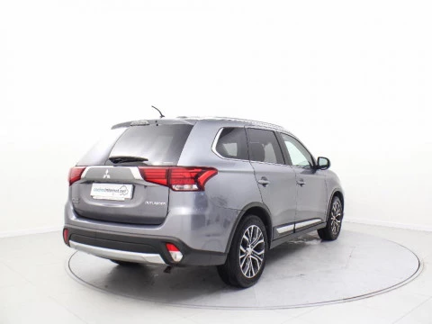 Mitsubishi Outlander 2.3 220 DI-D MOTION 4WD 150 5P 7 Plazas