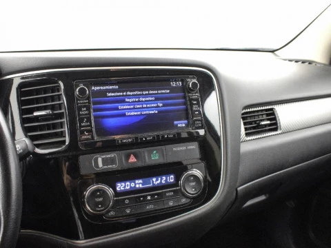 Mitsubishi Outlander 2.3 220 DI-D MOTION 4WD 150 5P 7 Plazas