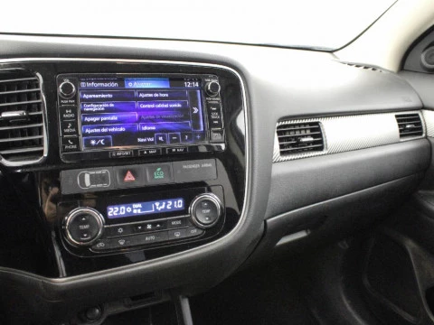 Mitsubishi Outlander 2.3 220 DI-D MOTION 4WD 150 5P 7 Plazas