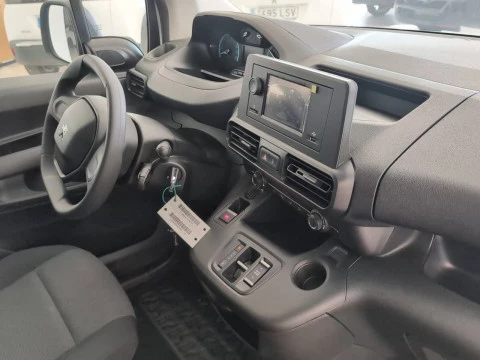 Peugeot e-Partner e-Partner Standard 800kg 100kw