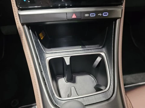 Lexus LBX 1.5 136cv HEV Elegant+