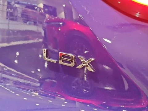 Lexus LBX 1.5 136cv HEV Elegant+