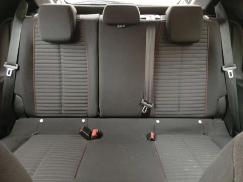 Peugeot 208 BlueHDi 73kW (100CV) Active