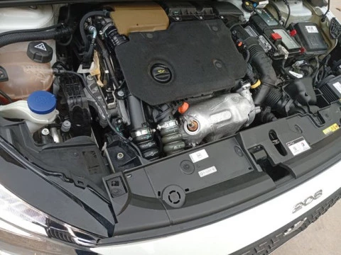 Peugeot 208 BlueHDi 73kW (100CV) Active