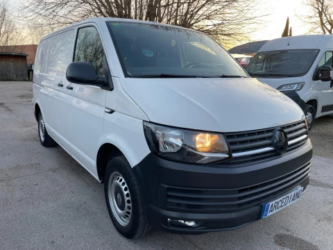 Volkswagen Transporter CORTO FURGON TALLER