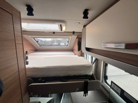 WEINSBERG X-CURSION X-CURSION VAN EDITION