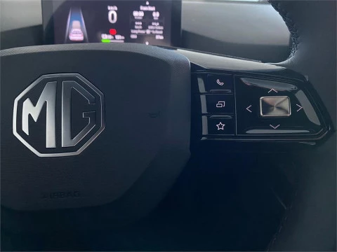 MG4 64kWh Luxury