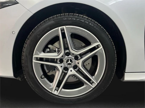 Mercedes-Benz Clase A 250 e Compacto