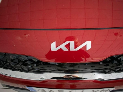 Kia Niro 1.6 GDI PLUG-IN HYBRID EMOTION 5P