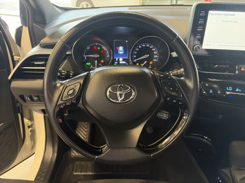 Toyota C-HR 180H Advance 135 kW (184 CV)