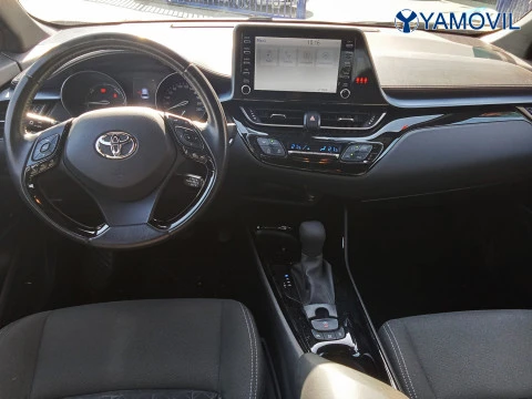 Toyota C-HR 180H Advance 135 kW (184 CV)