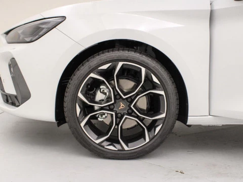 Cupra León 1.5 ETSI MHEV 110KW DSG 150 5P