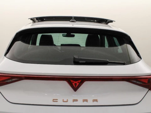 Cupra León 1.5 ETSI MHEV 110KW DSG 150 5P