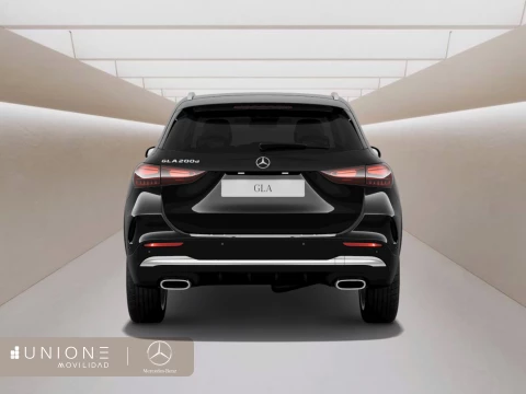 Mercedes-Benz GLA  200 d