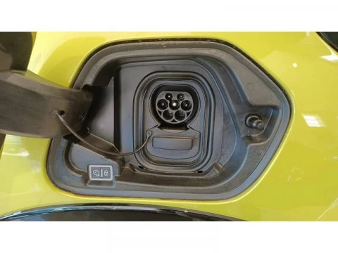 Peugeot e-208 GT Eléctrico 156 (115 Kw)