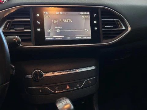 Peugeot 308 1.2 PURETECH 81KW STYLE 5P