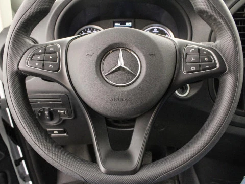 Mercedes-Benz Vito eVito 112 Furgón Larga