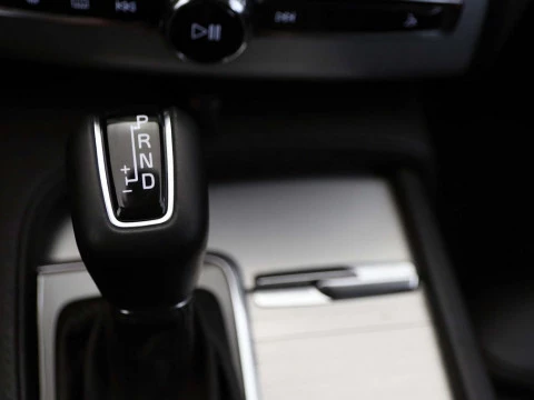 Volvo XC90 2.0 D5 MOMENTUM 4WD AUTO 5P 7 PLAZAS