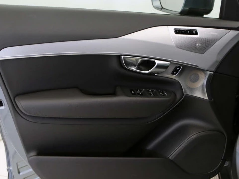 Volvo XC90 2.0 D5 MOMENTUM 4WD AUTO 5P 7 PLAZAS