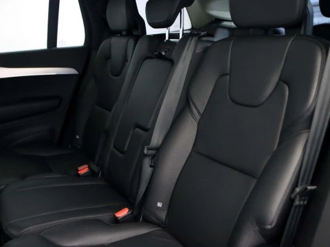 Volvo XC90 2.0 D5 MOMENTUM 4WD AUTO 5P 7 PLAZAS