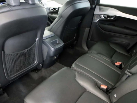 Volvo XC90 2.0 D5 MOMENTUM 4WD AUTO 5P 7 PLAZAS