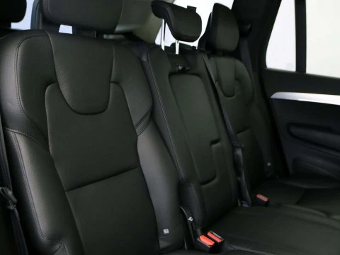 Volvo XC90 2.0 D5 MOMENTUM 4WD AUTO 5P 7 PLAZAS